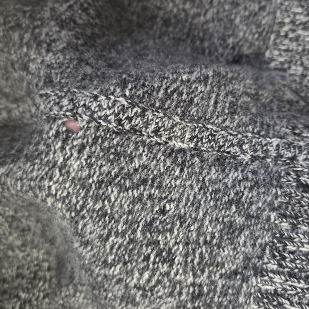 Tahari 100% Cashmere Open Front Cardigan Sweater Small - Picture 3 of 3